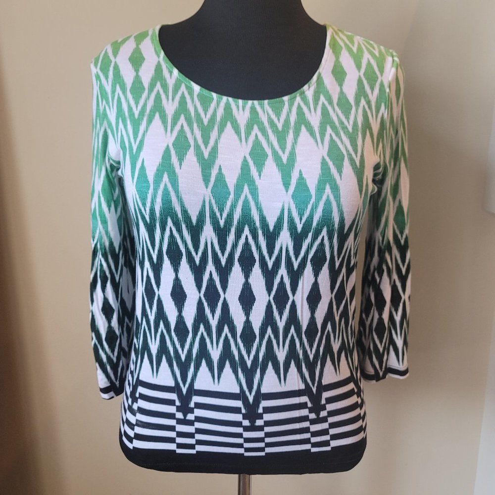 Chicos 3/4-Sleeve Green Black White Geometric Top Blouse Shirt Sz 1 Gently Used